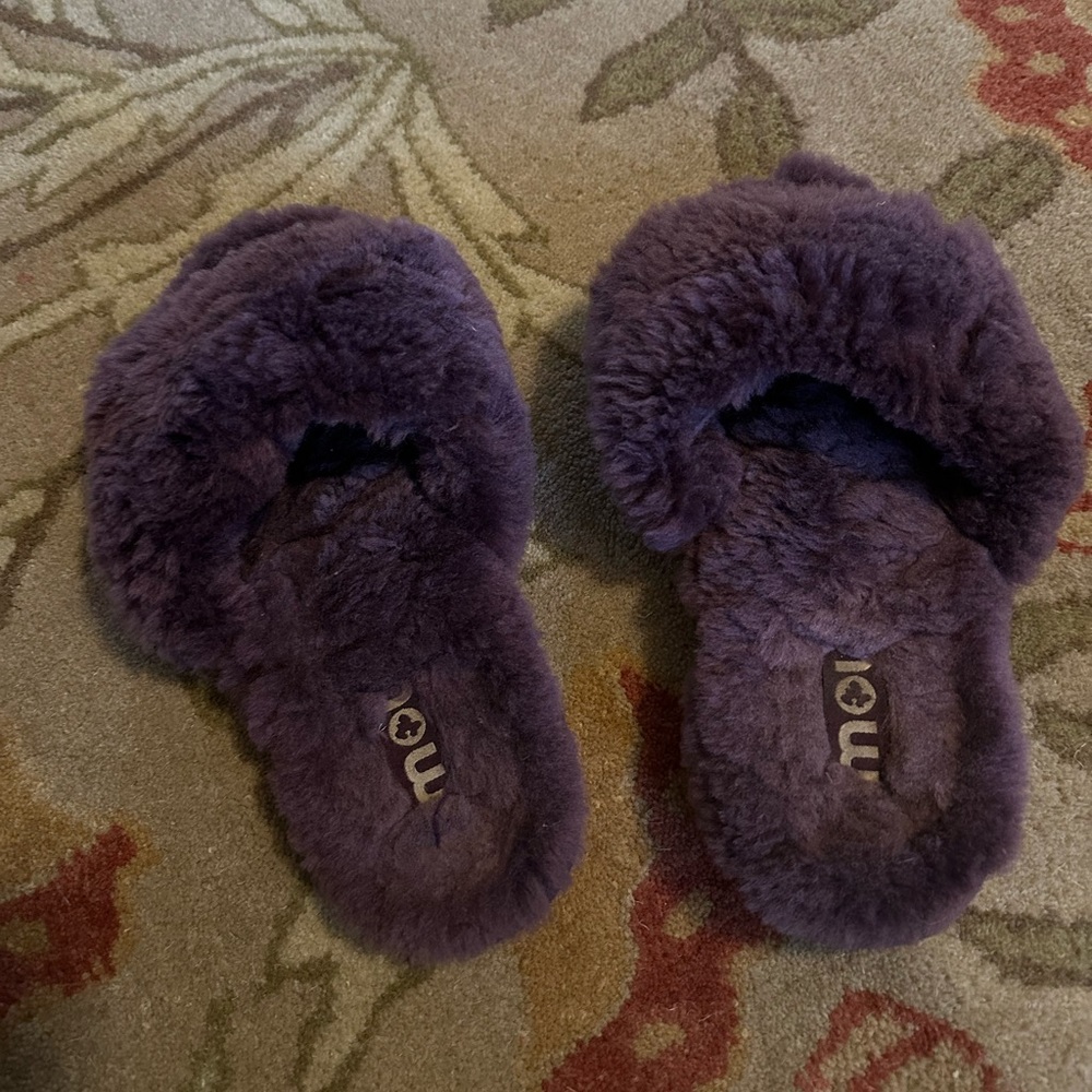 MOU fuzzy open toe slipper sandals.